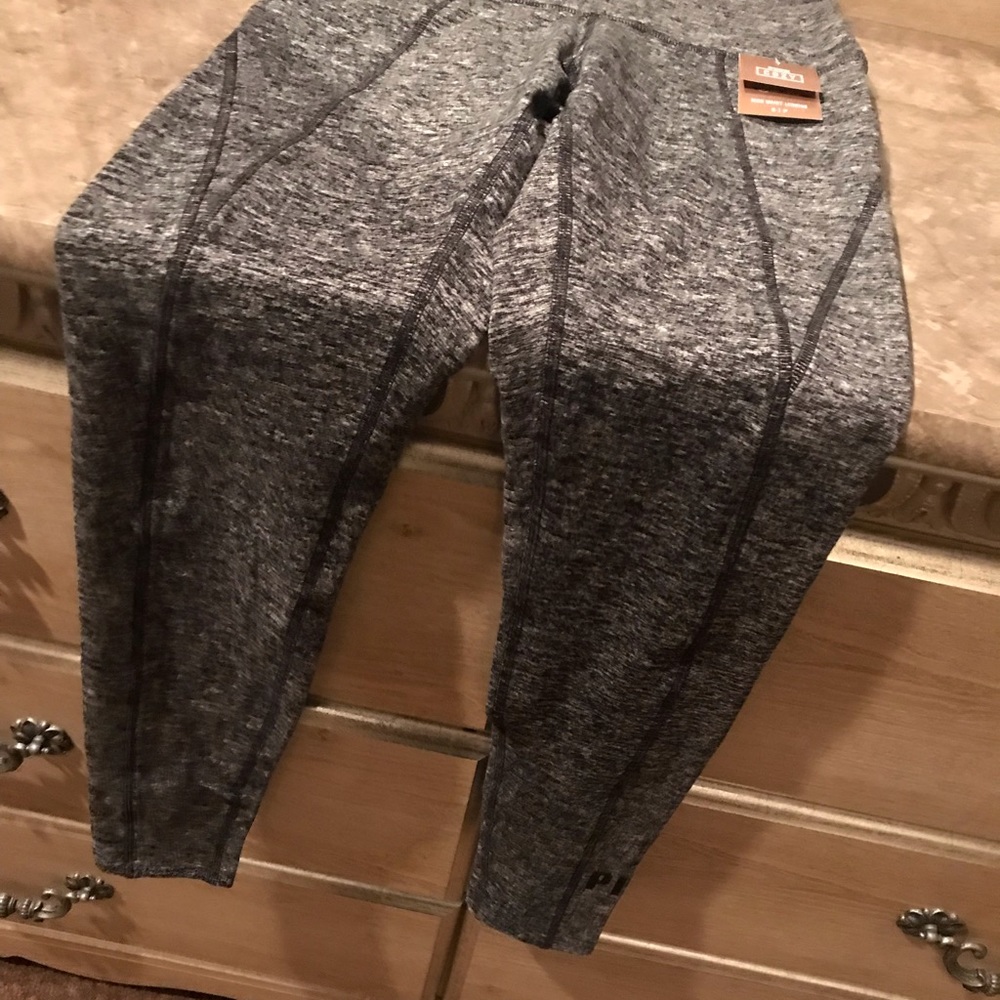 Nwt 18 vs Pink Cozy Legging Small